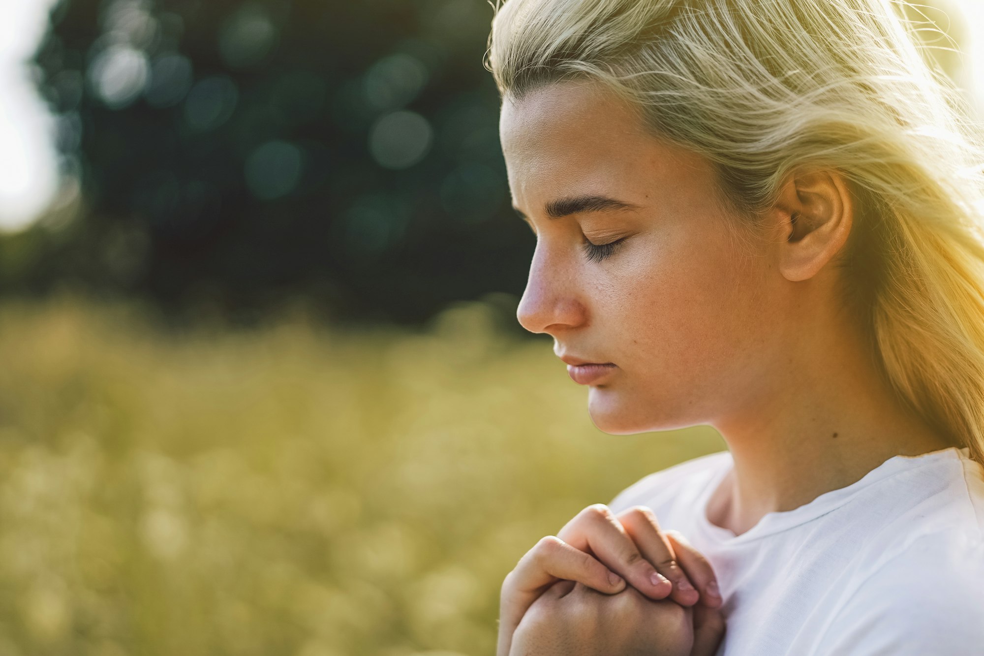 Girl praying